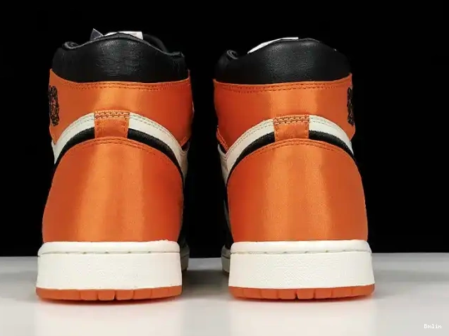 Bmlin AV3725-010 1 Shattered Satin Jordan Retro Womens Backboard Air 0604